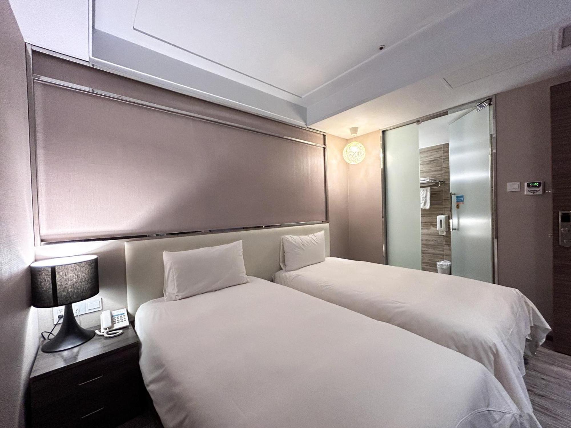 Royal Fine Hotel Гаосюн Экстерьер фото
