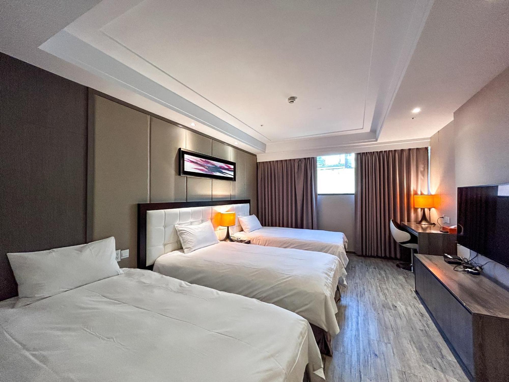 Royal Fine Hotel Гаосюн Экстерьер фото